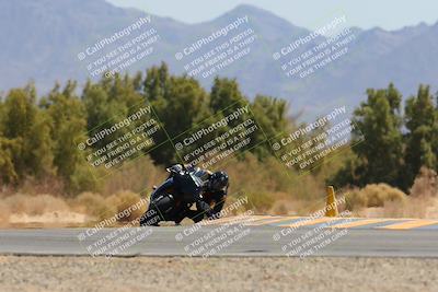 media/Apr-09-2023-SoCal Trackdays (Sun) [[333f347954]]/Turn 7 (1135am)/